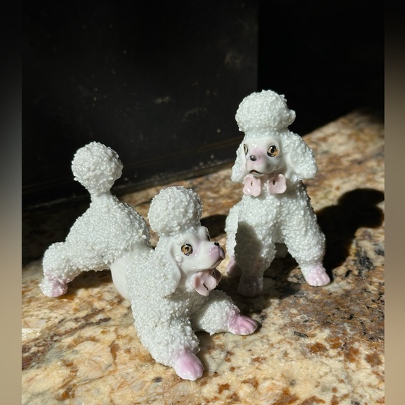 Pair of ceramic porcelain poodle dogs vintage 1960 good condition - Picture 6 of 9